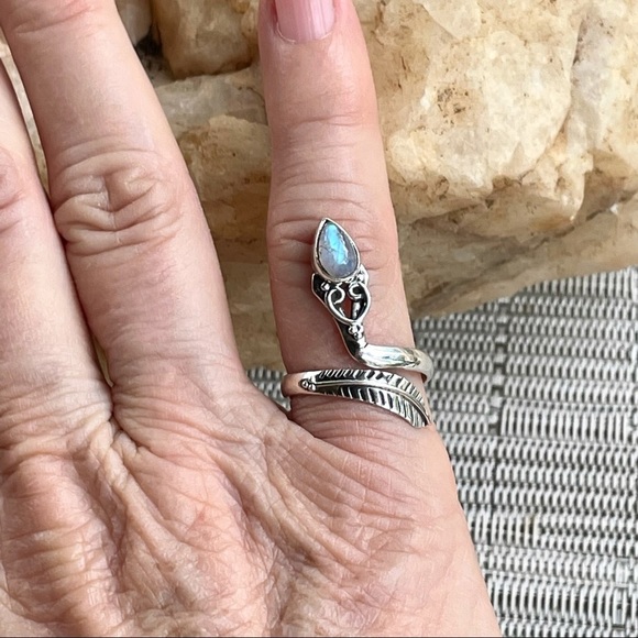 RAINBOW MOONSTONE 925 sterling snake bypass ring NWT - Picture 5 of 9
